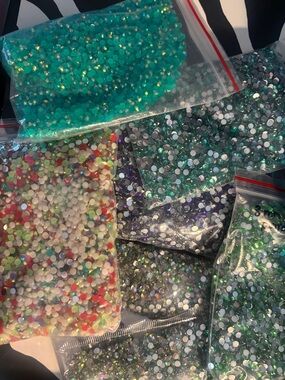 Assorted rhinestones.